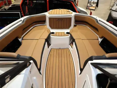 2026 Yamaha Boat 252SD W/ Upgrade Sound System Jet Boat