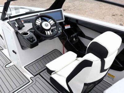 2026 Yamaha Boat 222SD Jet Boat (YB129B626)