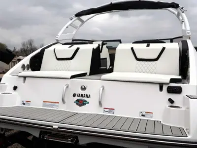 2026 Yamaha Boat 222SD Jet Boat