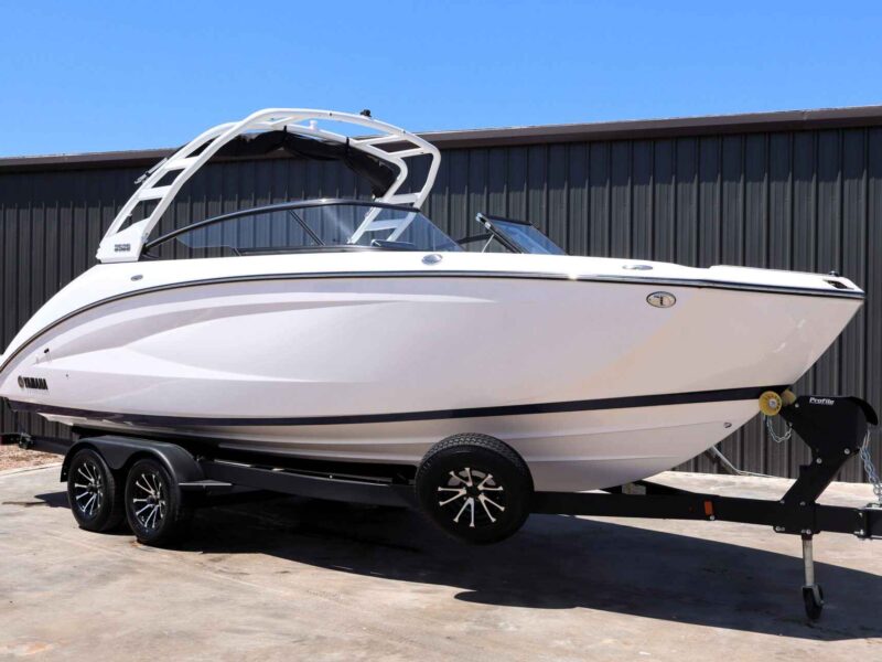 2025 Yamaha Boat 252S Jet Boat (YB066K425)