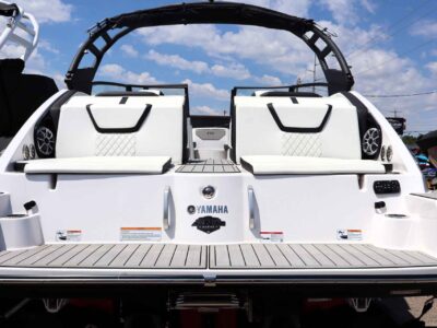 2025 Yamaha Boat 222SE Jet Boat (YB114B525D)