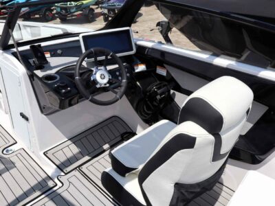 2025 Yamaha Boat 222SE Jet Boat (YB114B525D)