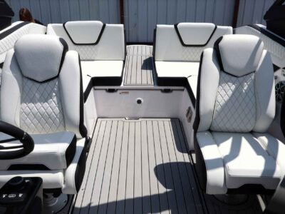 2025 Yamaha Boat 222SE Jet Boat (YB114B525D)