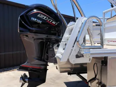 2026 SunCatcher Elite 326SS Pontoon