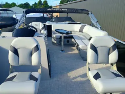 2026 SunCatcher Select 20F Pontoon