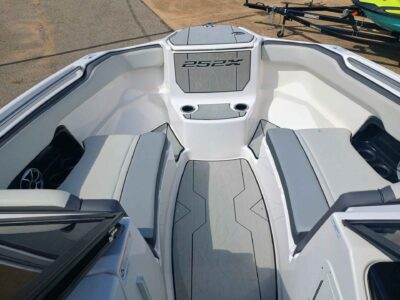 2022 Yamaha Boat 252XE Jet Boat (C175H122)