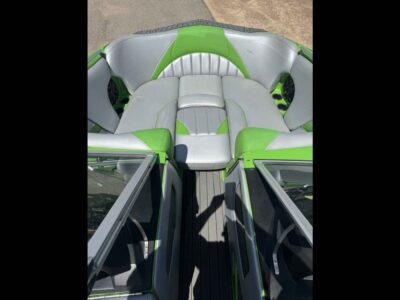 2020 MB SPORTS B52 23 CLASSIC Wake/Surf Boat (C665L920)