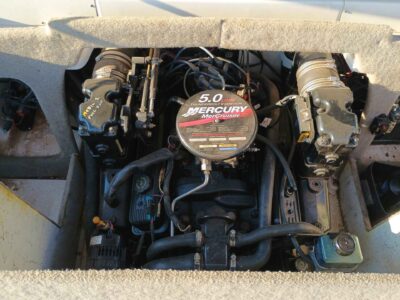2002 Maxum 1800SR2  (C7NRE102)