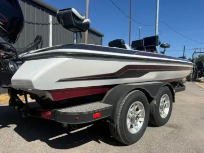 2016 Skeeter ZX250 Bass Boat