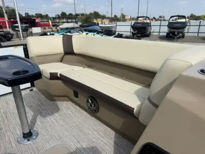 2027 SunCatcher Select 322SS Pontoon