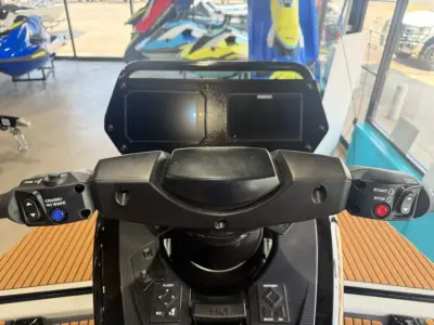 2027 Yamaha Boat Crosswave Jet Boat
