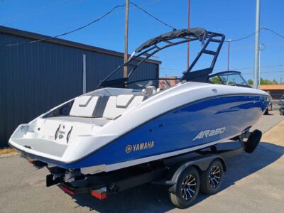 2027 Yamaha Boat AR250 Jet Boat