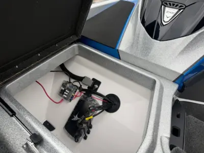 2027 Skeeter ZXE20 w/cover Bass Boat