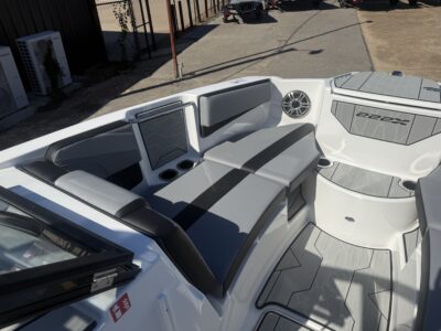2027 Yamaha Boat 222XD Jet Boat