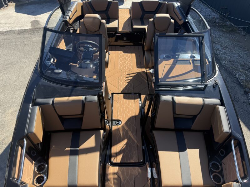 2027 Yamaha Boat 222XD Jet Boat