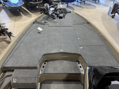 2027 Skeeter ZXE20 w/cover Bass Boat