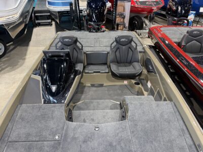2027 Skeeter ZXE20 w/cover Bass Boat