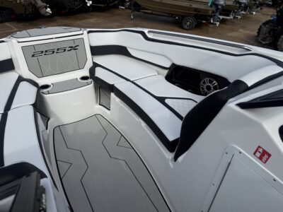 2027 Yamaha Boat 255XD Jet Boat