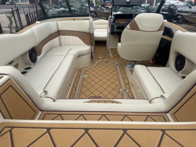 2027 MB SPORTS 21 B52 Alpha Wake/Surf Boat