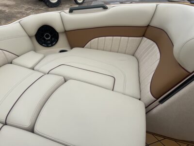 2027 MB SPORTS 21 B52 Alpha Wake/Surf Boat